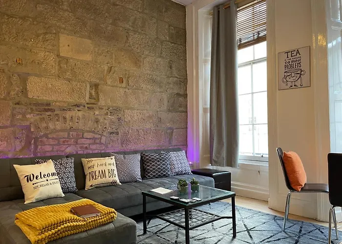Earl Grey Flat By Hnfc Stays - Finest Tea & Coffee